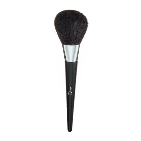 Dior Other - Dior Backstage Finish Powder Brush Light Coverage
